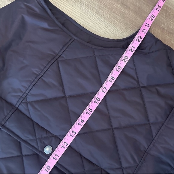 Vintage Women’s BANANA REPUBLIC Quilted Full Zip Snap Vest Large - Picture 4 of 8
